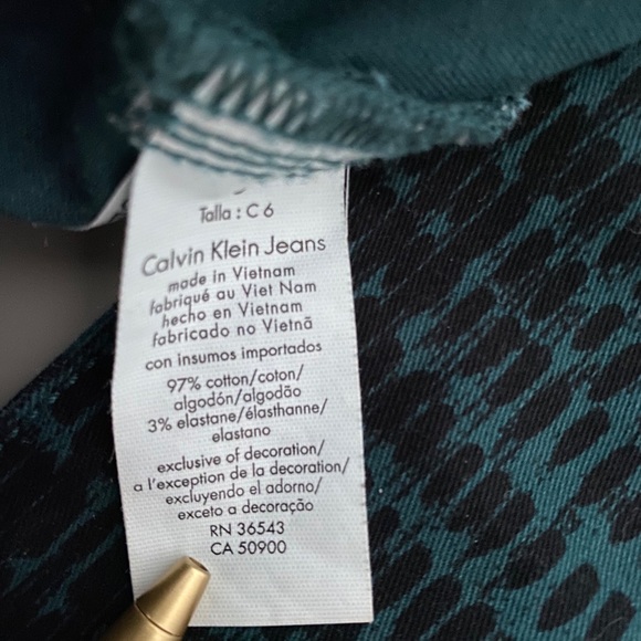 CALVIN KLEIN PATTERNED DENIMS - Picture 7 of 11